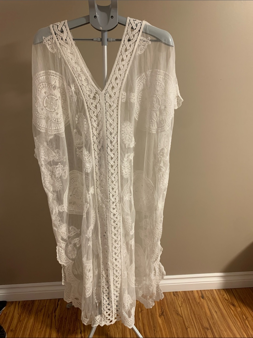 Long white lacy cover up O/S